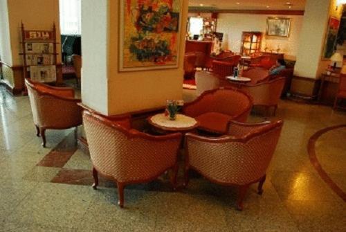 Charoen Thani Hotel, Khon Kaen Exteriör bild