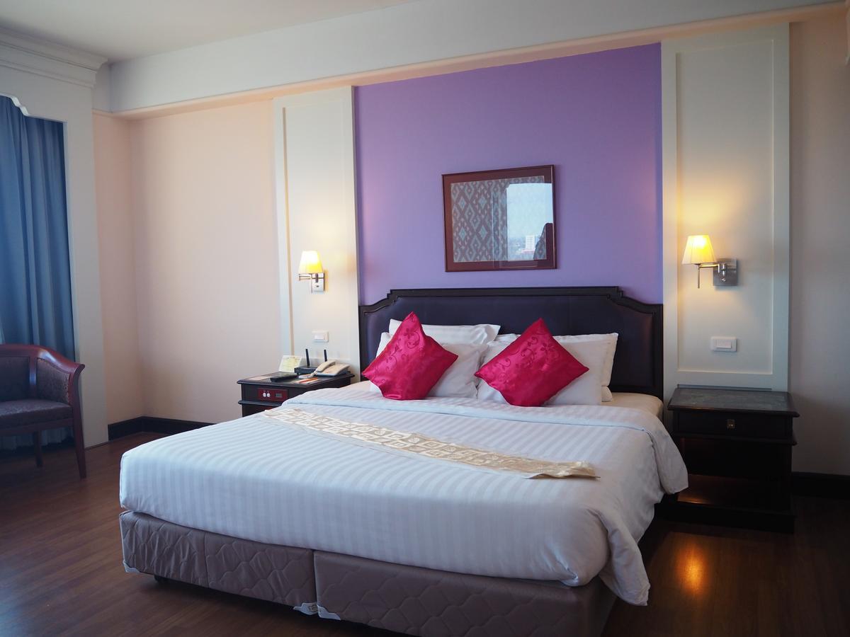 Charoen Thani Hotel, Khon Kaen Exteriör bild
