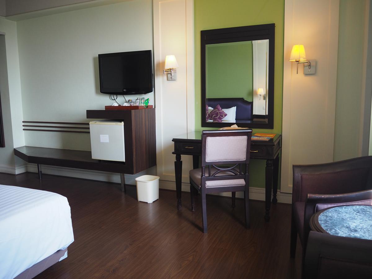 Charoen Thani Hotel, Khon Kaen Exteriör bild