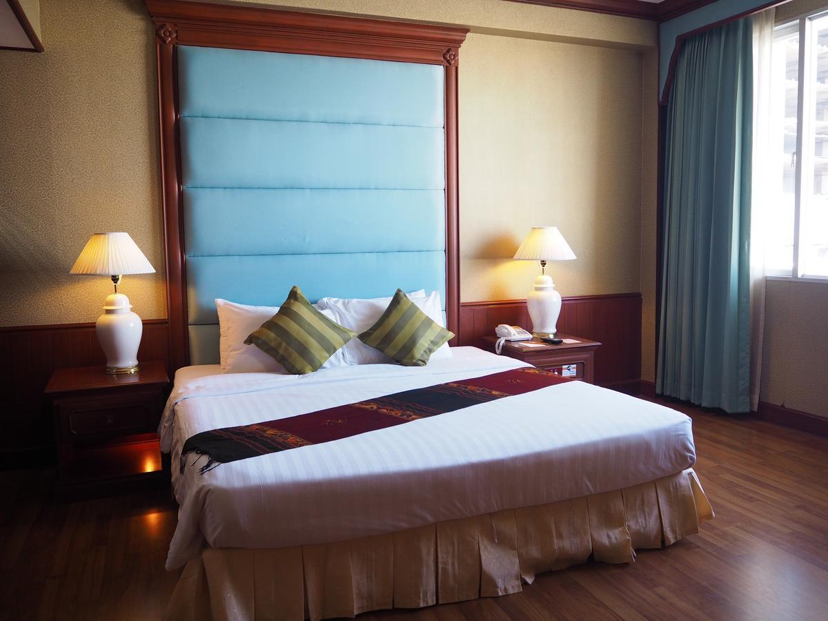 Charoen Thani Hotel, Khon Kaen Exteriör bild