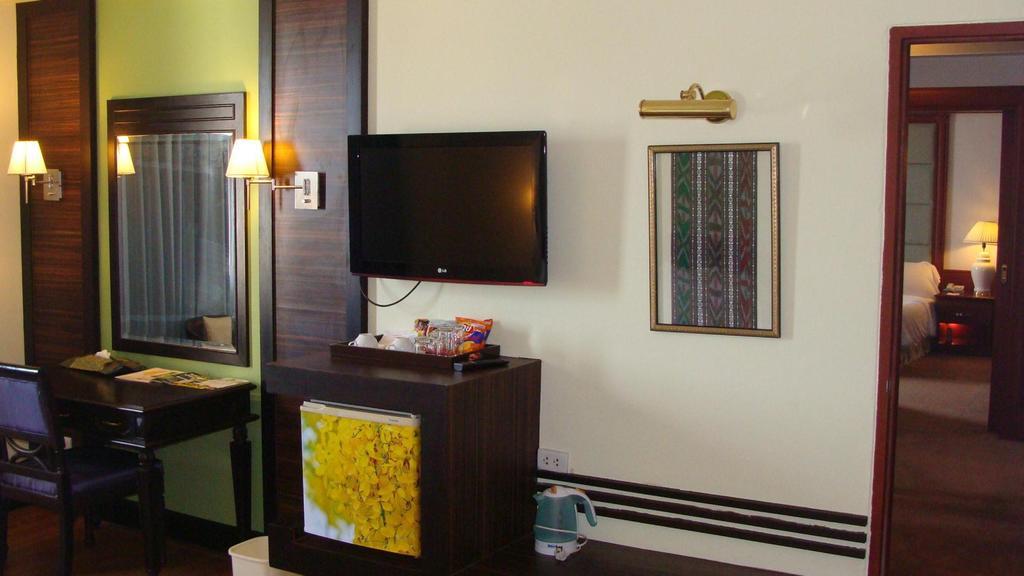 Charoen Thani Hotel, Khon Kaen Exteriör bild